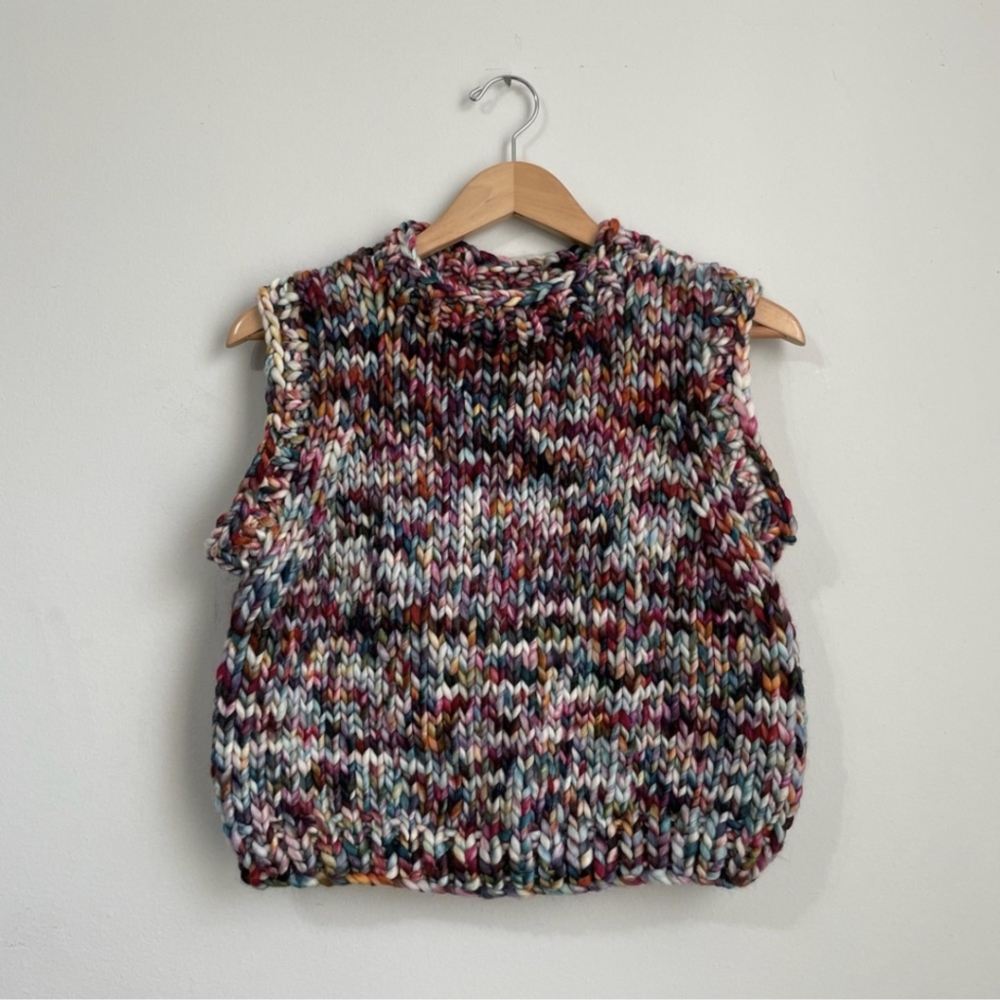 Handknit 100% merino wool chunky knit sweater vest size M